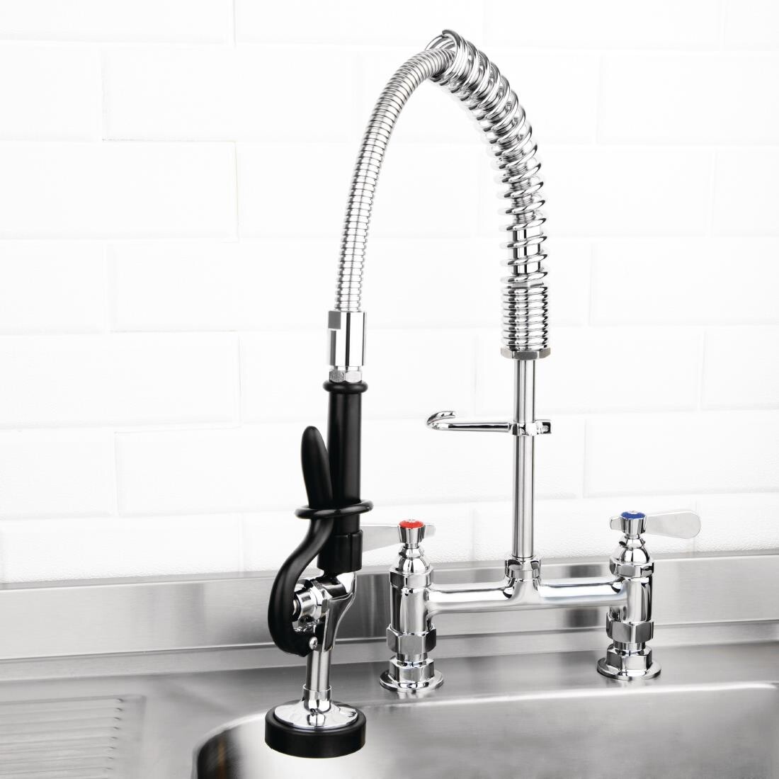 Vogue Twin Pedestal Mini Pre-Rinsers