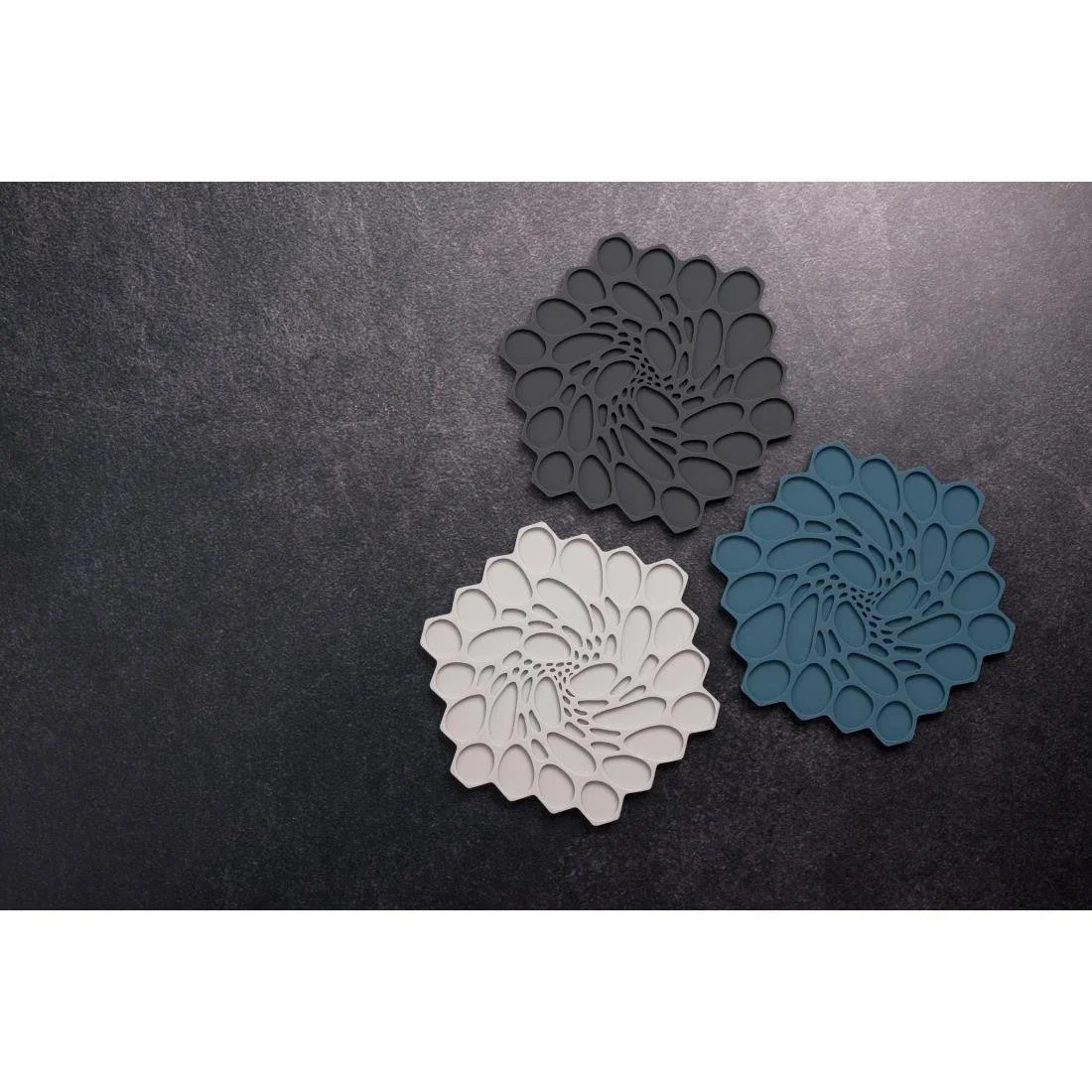 Steelite Modern Twist Trivet Graphite Hive 178mm (6 Pack) - Image 3