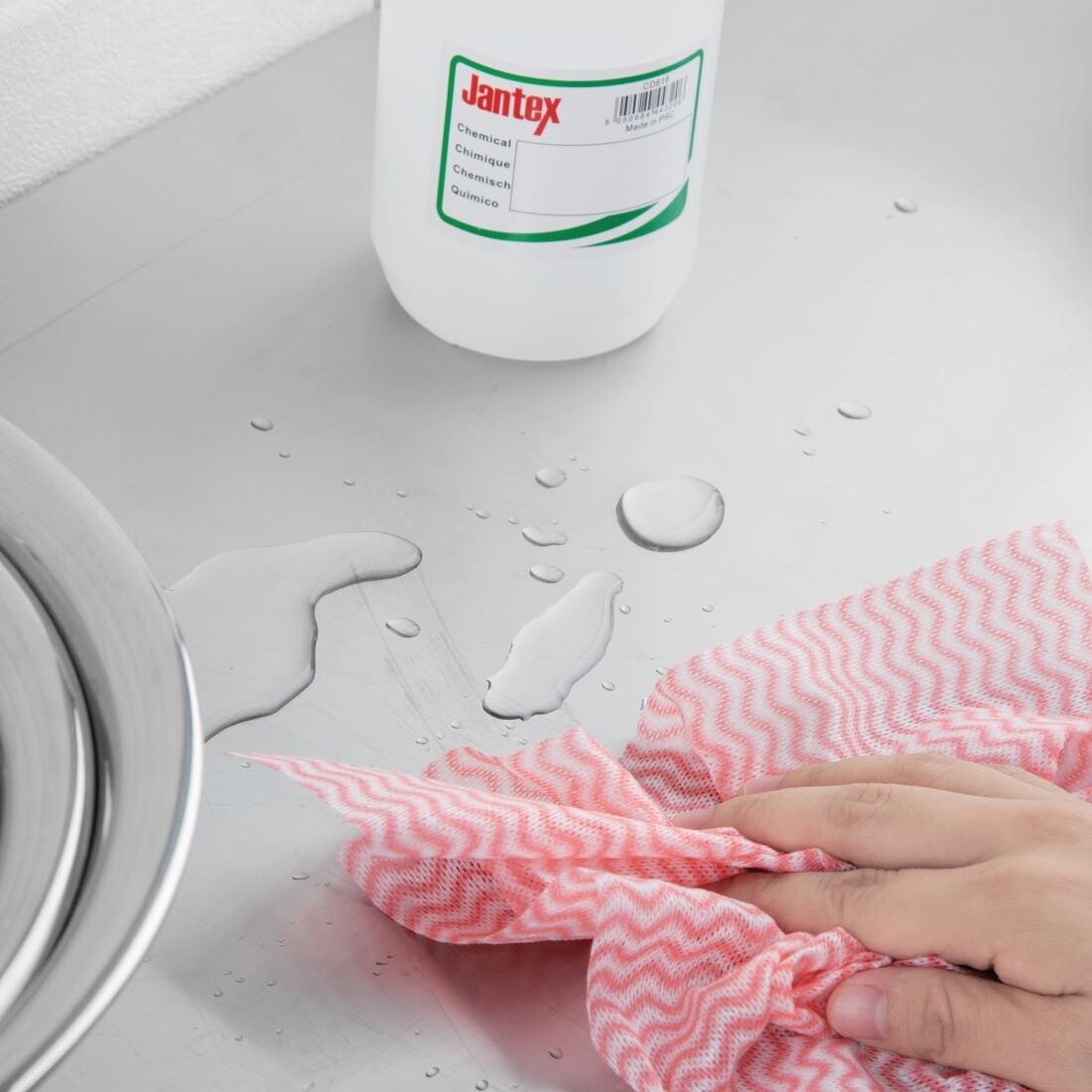 Jantex Non Woven Cloths Red (Roll of 100)