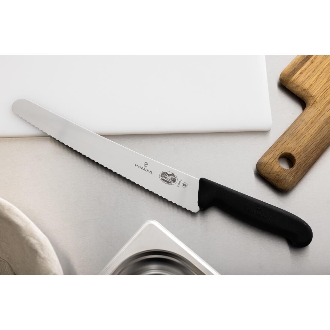 Victorinox Serrated Pastry Knife 25.5cm