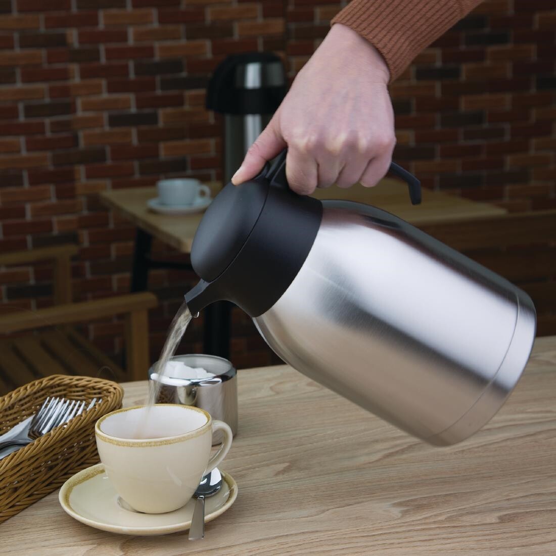 Olympia Vacuum Jug 2Ltr