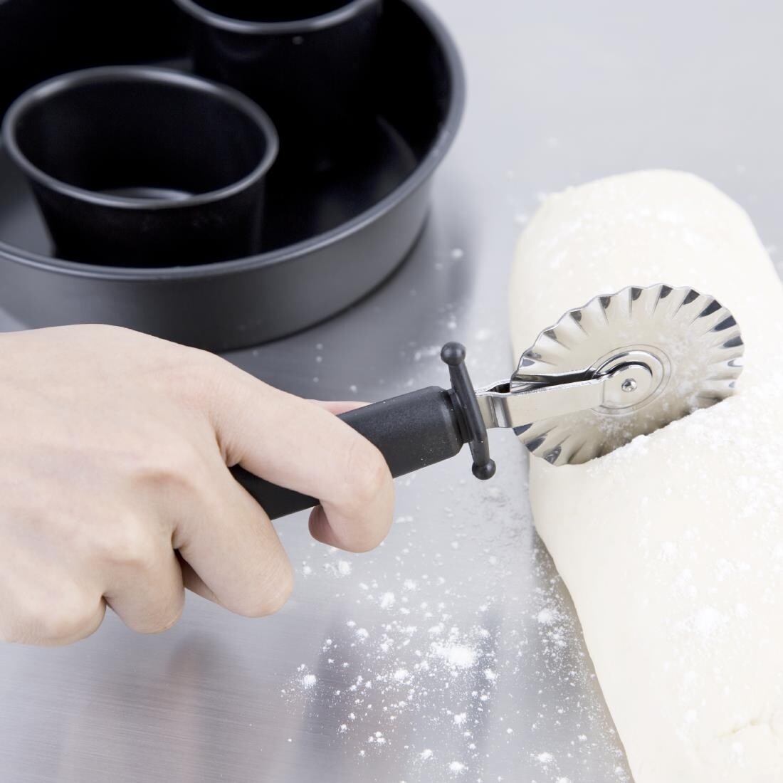 Vogue Dough Cutter
