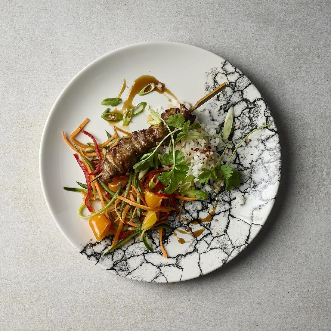 Churchill Kintsugi Accents Quartz Black Evolve Coupe Plates 288mm (12 Pack) - Image 10