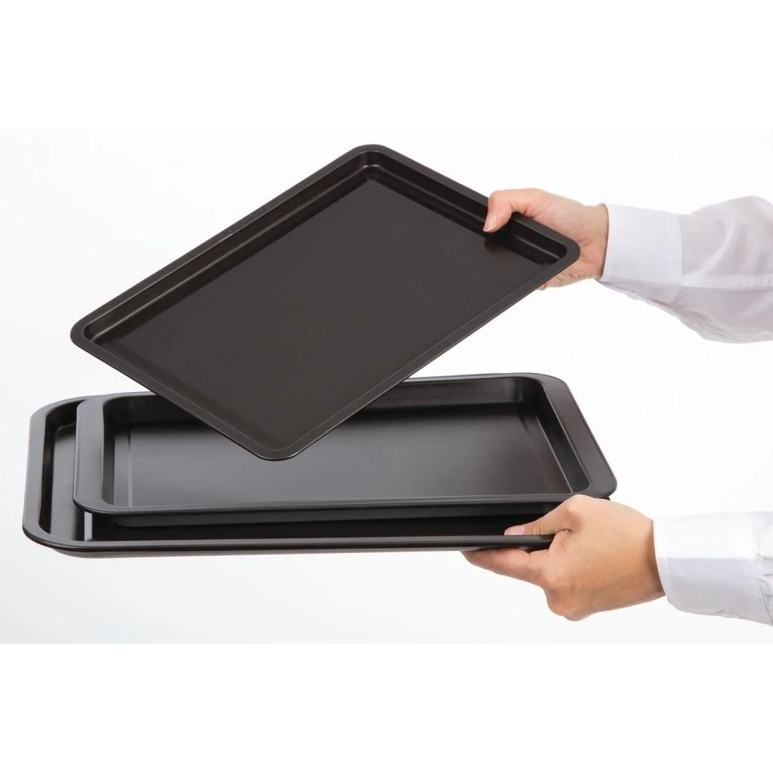 Nisbets Essentials Non Stick Baking Trays (3 Pack) - Image 4