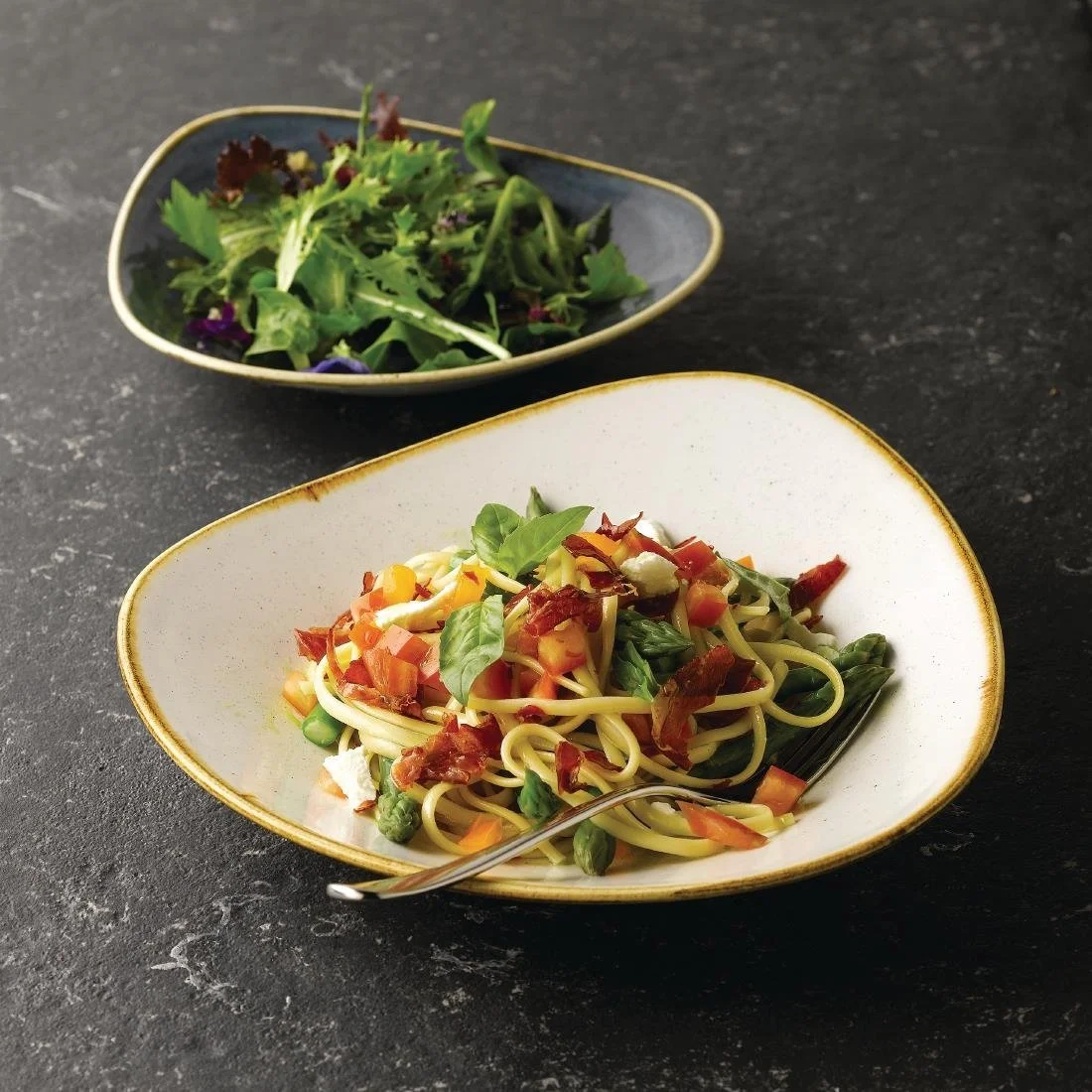 Churchill Stonecast Triangular Shallow Bowls Barley White 210mm (12 Pack) - Image 3