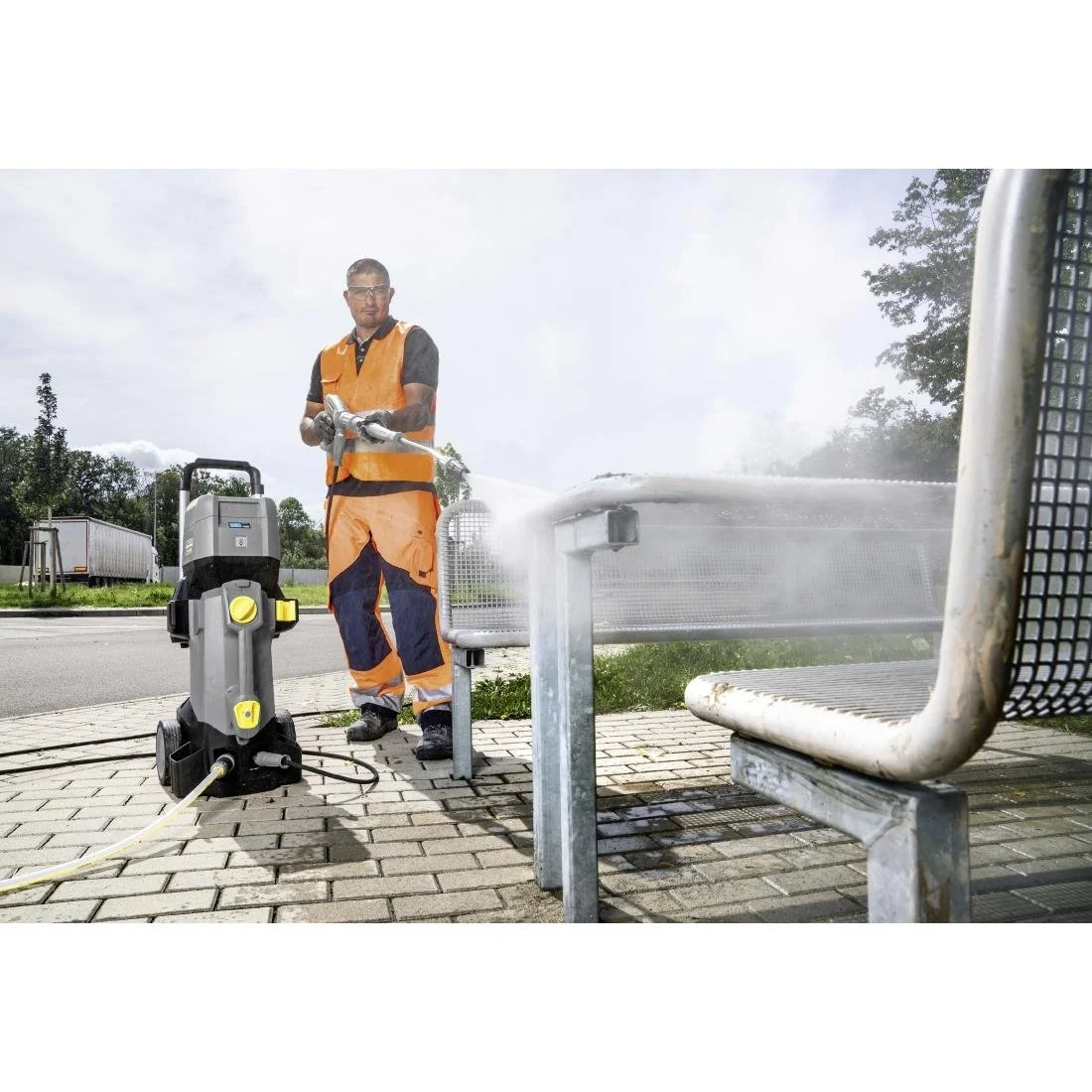 Karcher Battery High Pressure Cleaner HD 4/11 C BP Without Battery and Charger - Image 6