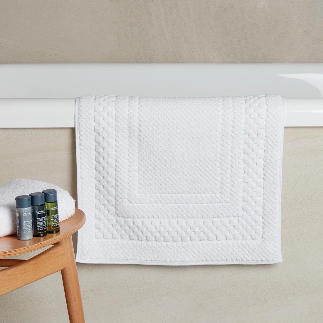 Mitre Heritage Chequers Bath Mat White - Image 1