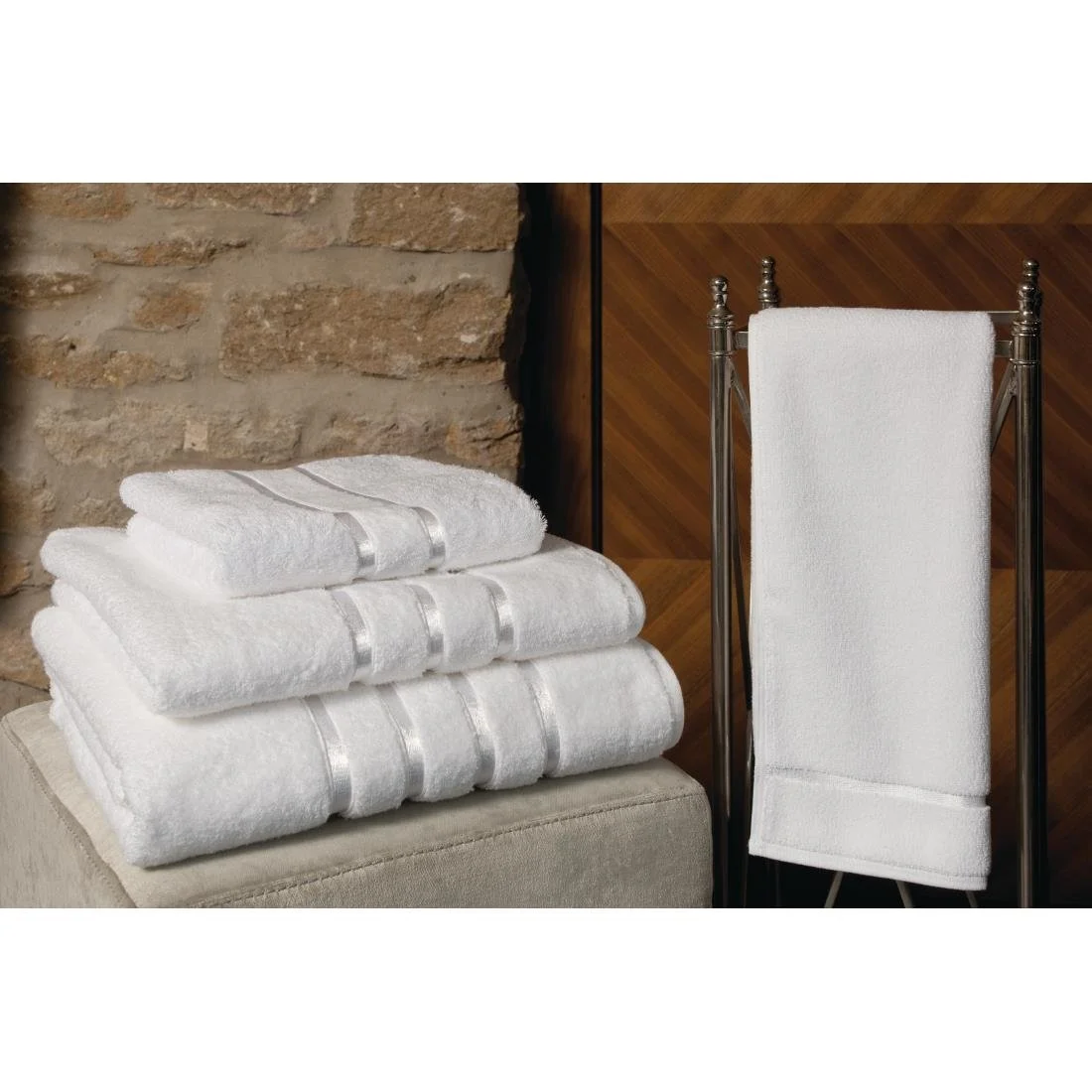 Mitre Heritage Hampton Towel - Image 2