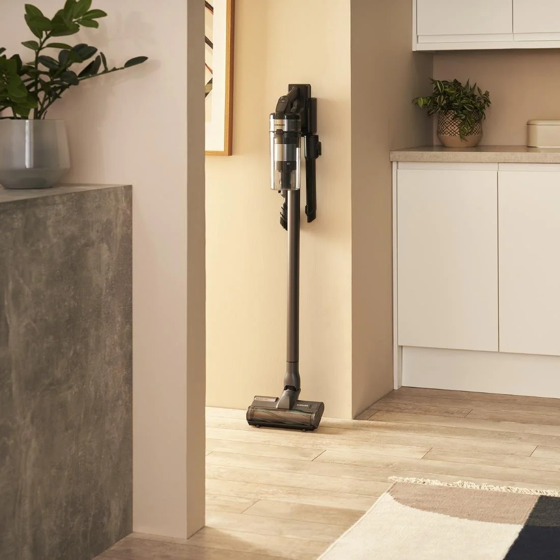 Samsung Jet 75E Pet Cordless Stick Vacuum Cleaner with Pet tool 200W - Image 2