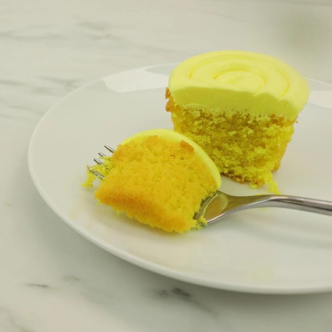 PME 100% Natural Food Colour - Lemon Yellow 25g - Image 15