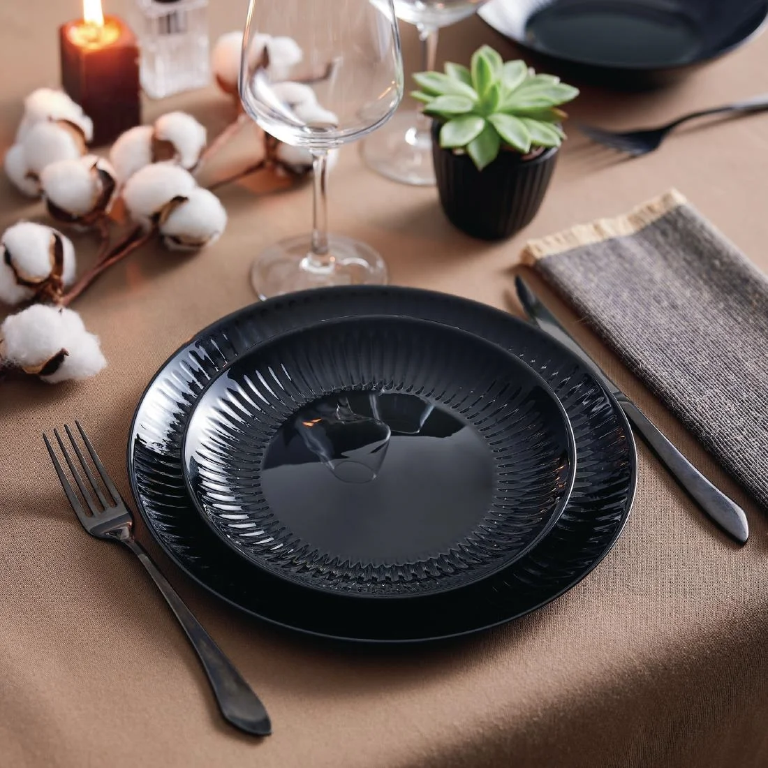 Luminarc Cottage Black Dessert Plates 190mm (24 Pack) - Image 3