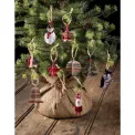 Swantex Kraft Frosted Holly Christmas Crackers 12" Content E2 (Pack 50) - Image 2
