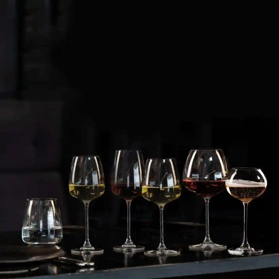 Royal Leerdam Experts White Wine Glasses 290ml/10.25oz (Pack of 6) - Image 2
