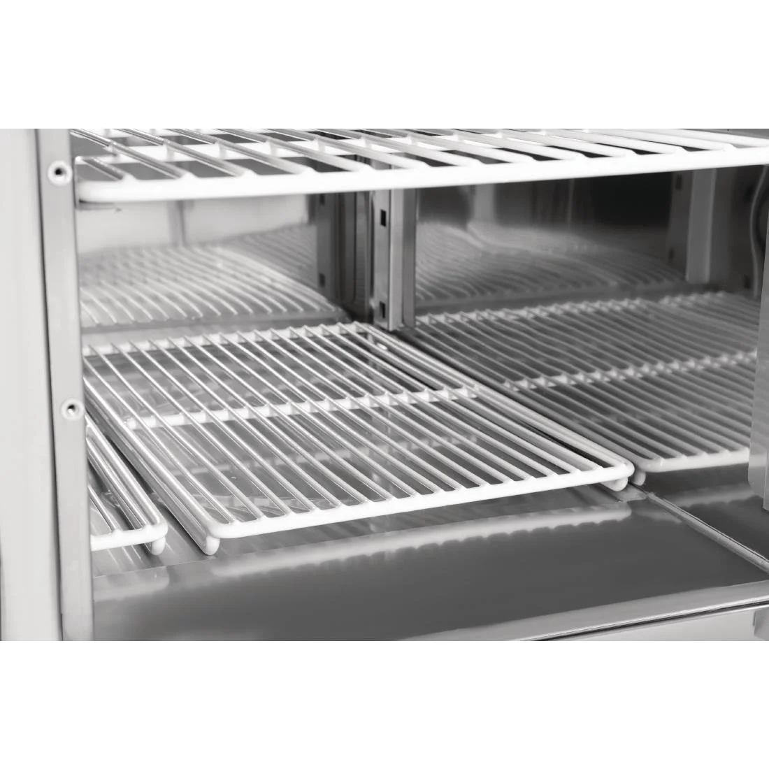 Polar G-Series 2 Door Pizza Prep Counter with Glass Sneeze Guard 256Ltr - Image 2