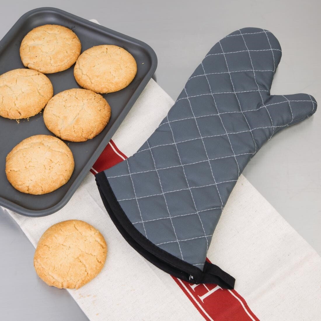 Vogue Flame Retardant Charcoal Oven Mitt 17"