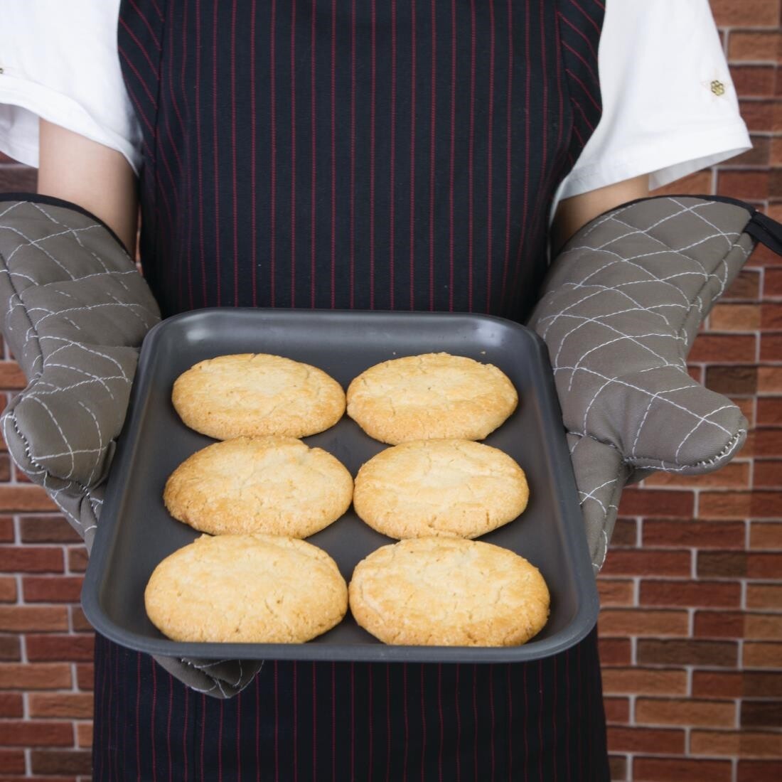 Vogue Flame Retardant Tan Oven Mitt 17"