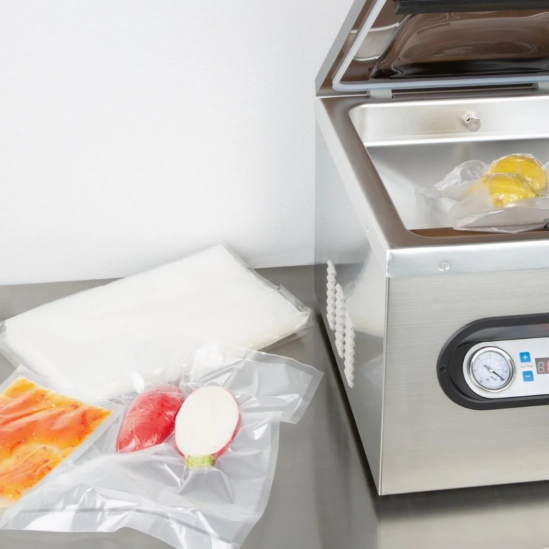 Vogue Embossed Vacuum Sealer Bags 150mm Width Various Sizes - Image 8
