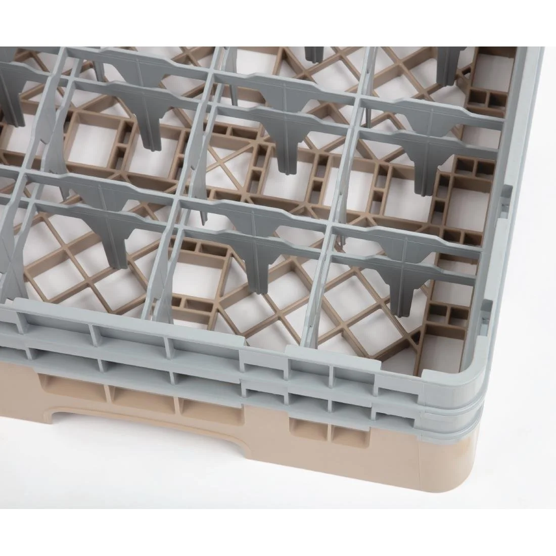 Cambro Camrack Beige 16 Compartments Max Glass Height 133mm - Image 3