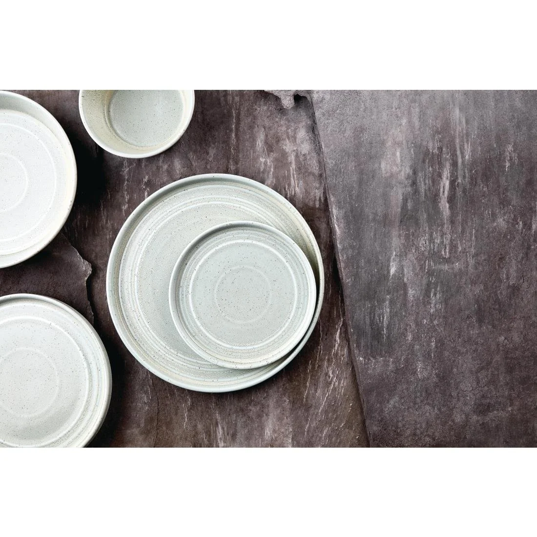 Olympia Cavolo Flat Round Plates Spring Green 220mm (6 Pack) - Image 4