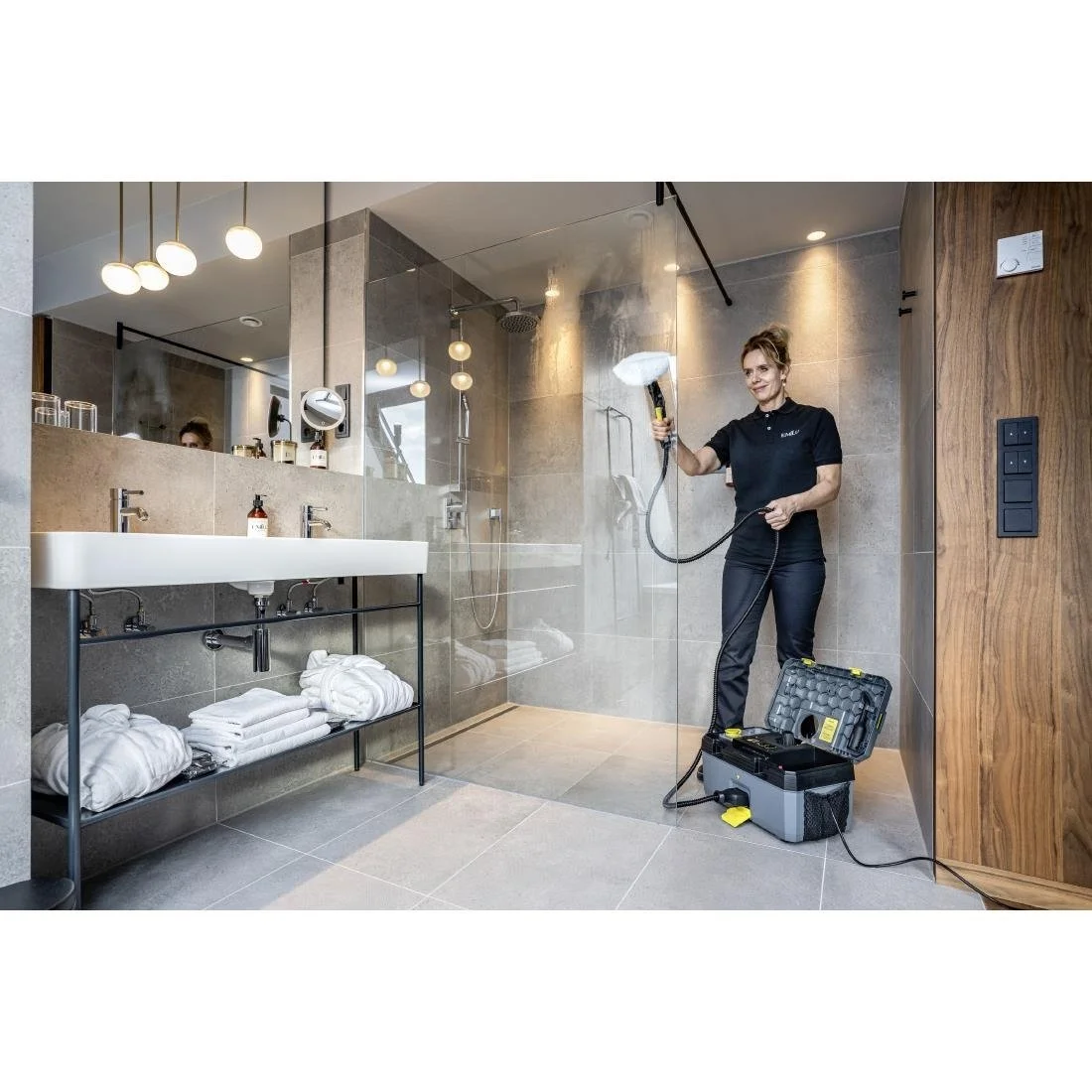 Karcher Steam Cleaner SG 4/2 Classic - Image 2
