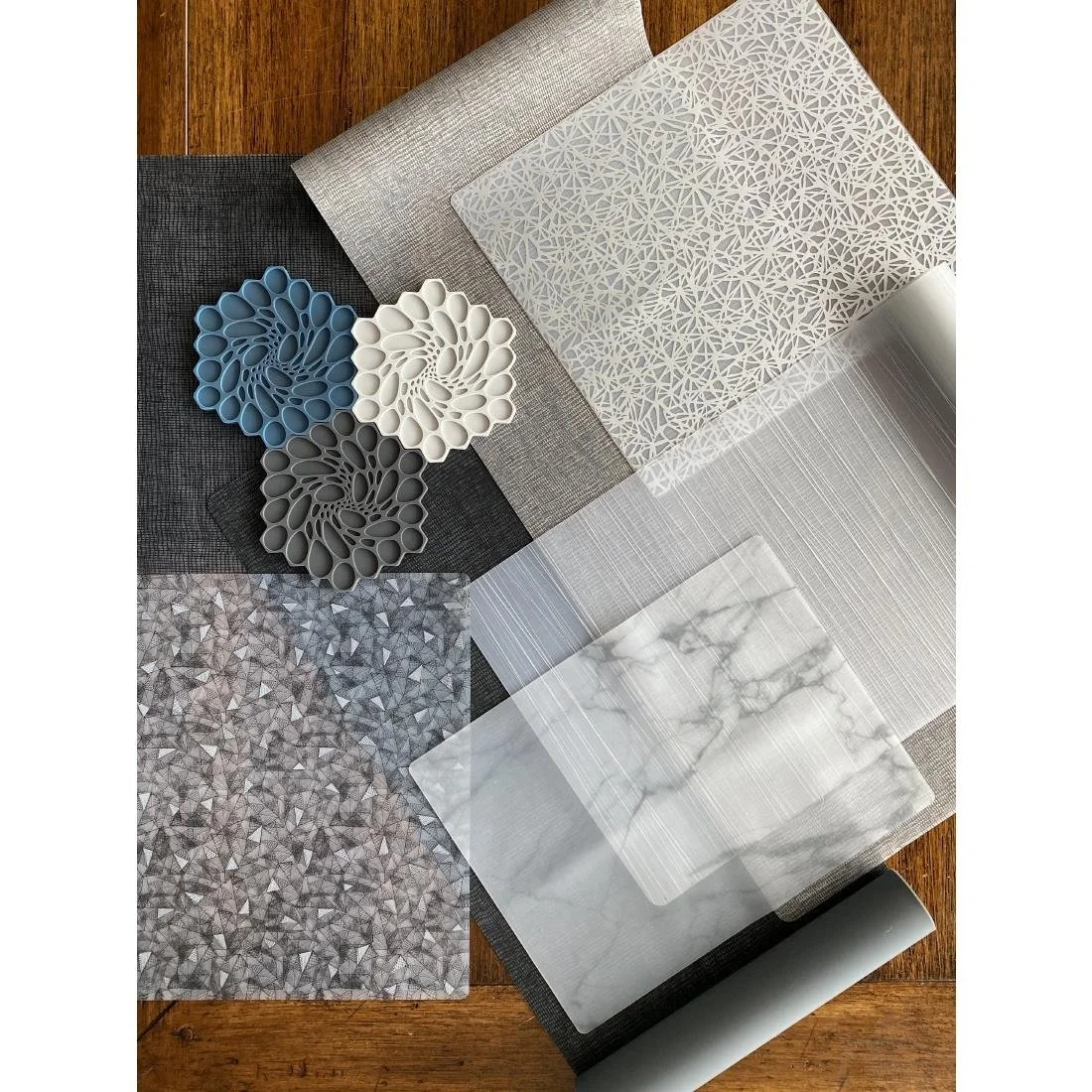 Steelite Modern Twist Silicone Placemat Chocolate 305x400mm (12 Pack) - Image 2
