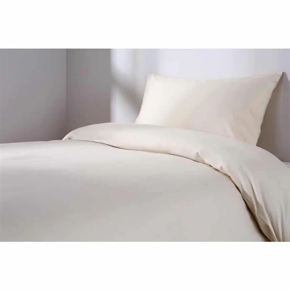 Mitre Essentials Spectrum Kick Pleat Valance Ivory Single