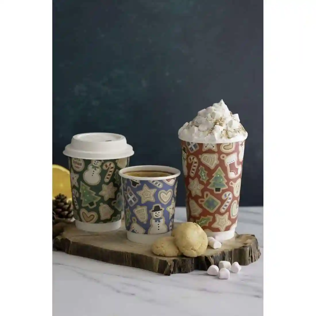 Vegware Double Wall Green Christmas Cup 89-Series 12oz (Pack of 500) - Image 2