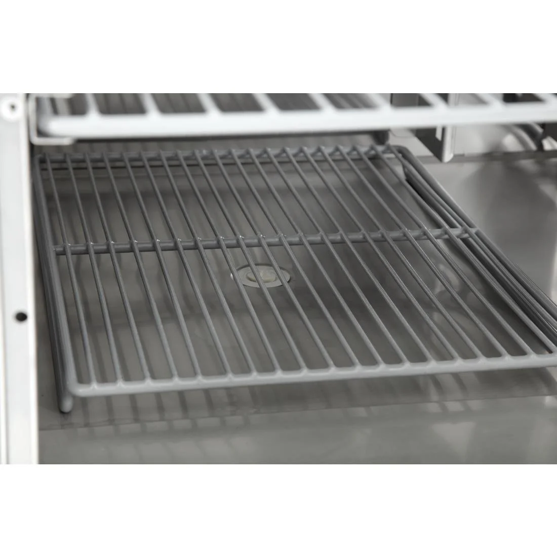 Polar G-Series Pizza Prep Counter Fridge 368Ltr - Image 11