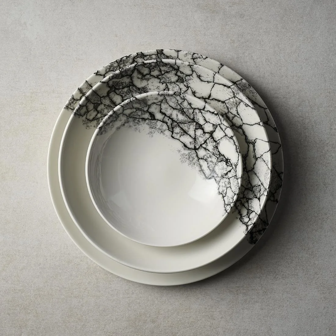 Churchill Kintsugi Accents Quartz Black Evolve Coupe Plates 220mm (12 Pack) - Image 3