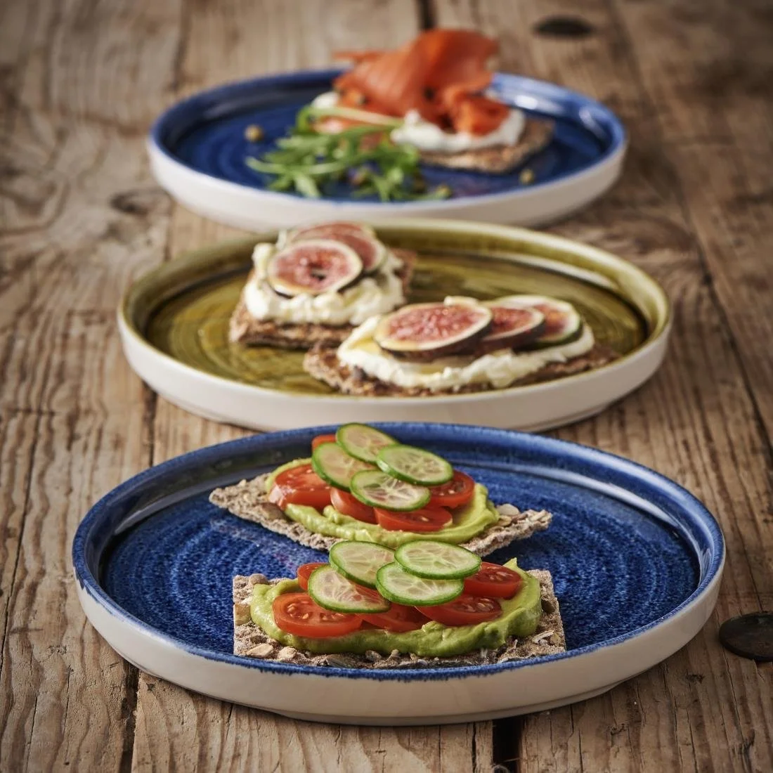 Churchill Stonecast Plume Walled Plates Ultramarine 220mm (6 Pack) - Image 4