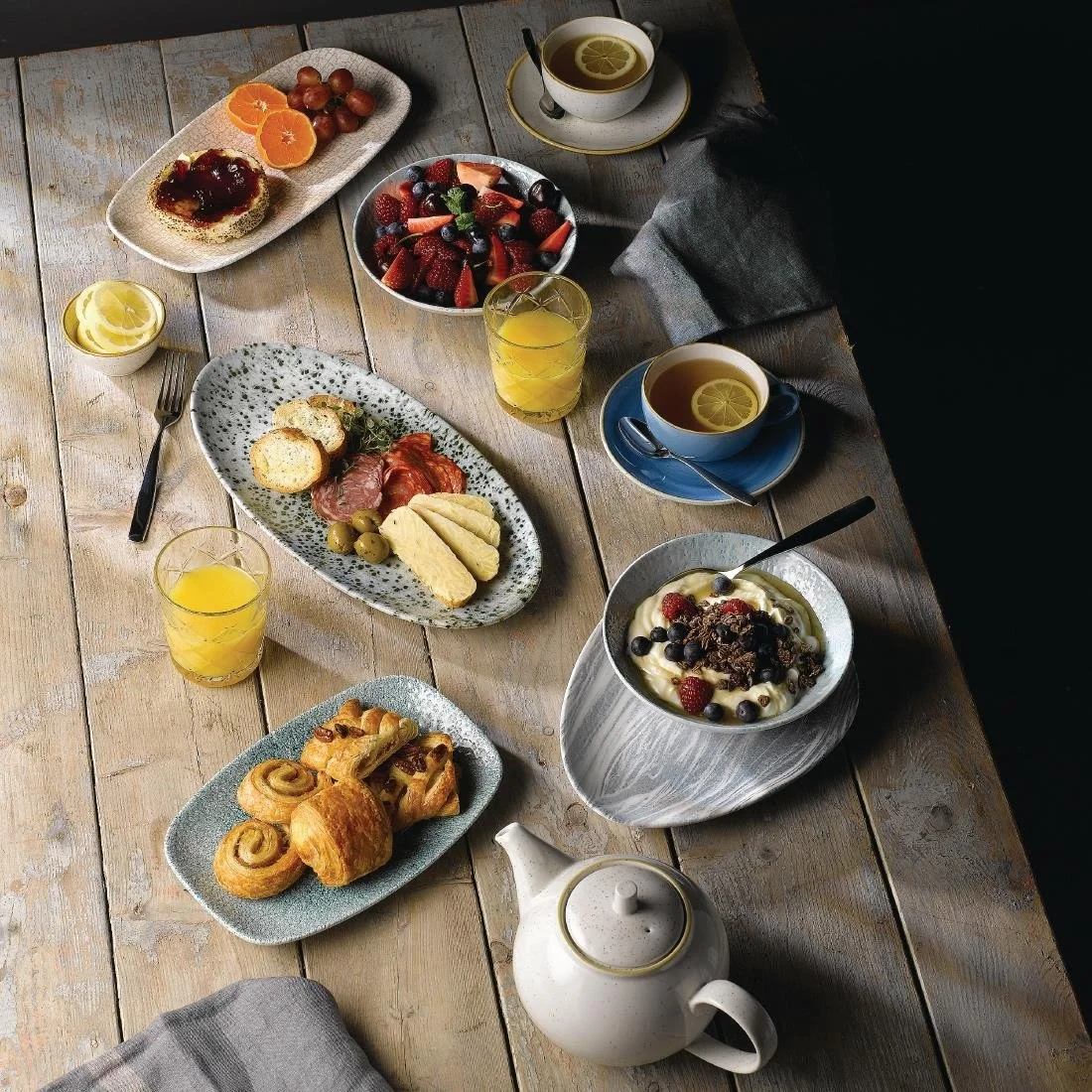 Churchill Raku Oblong Chef Plates Jade Green 202 x 261mm (12 Pack) - Image 3