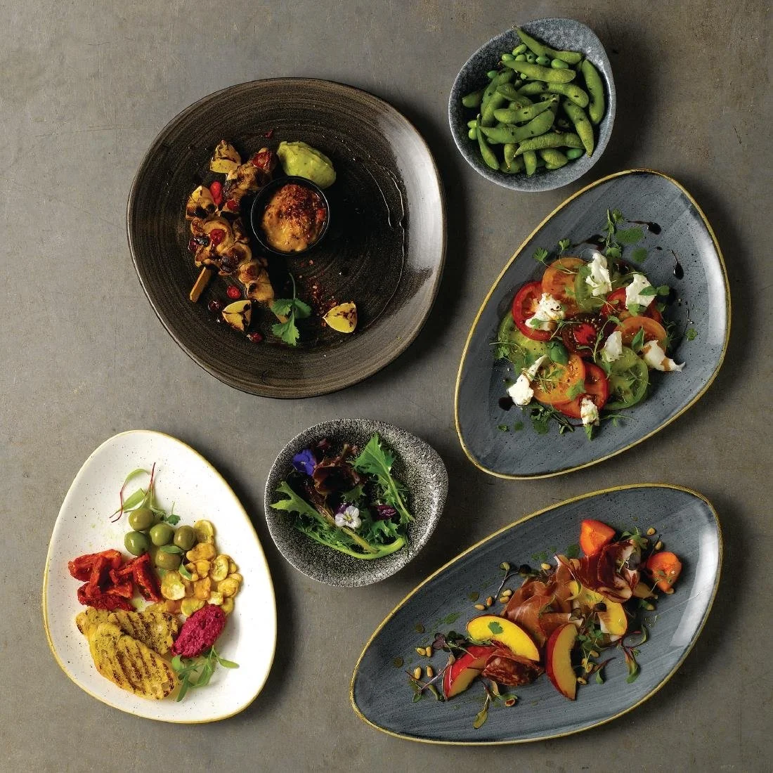 Churchill Stonecast Patina Round Trace Plates Iron Black 264mm (12 Pack) - Image 2