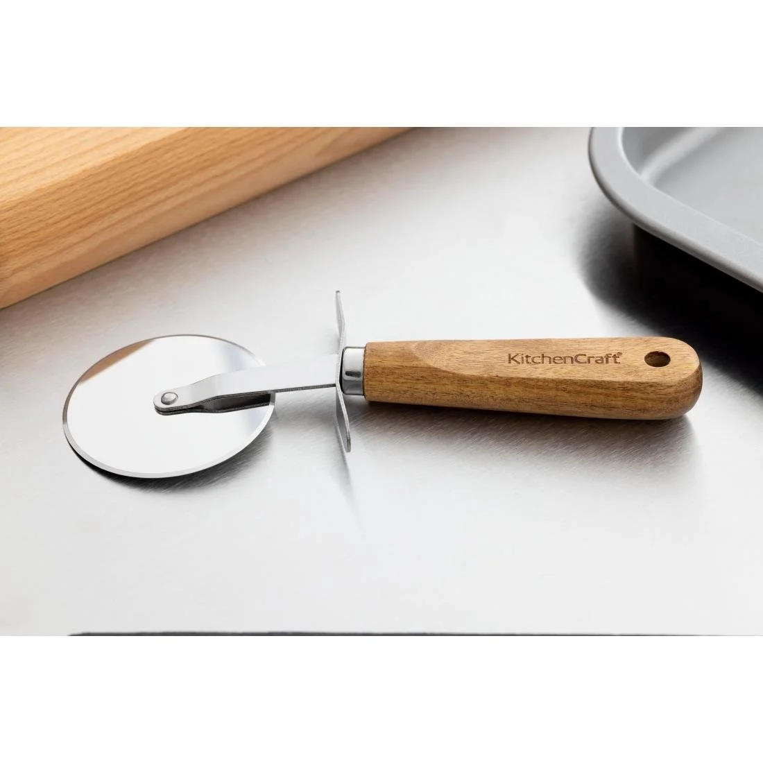 Kitchen Craft Italian Wood Handled Pizza Wheel 2.5" - Image 5