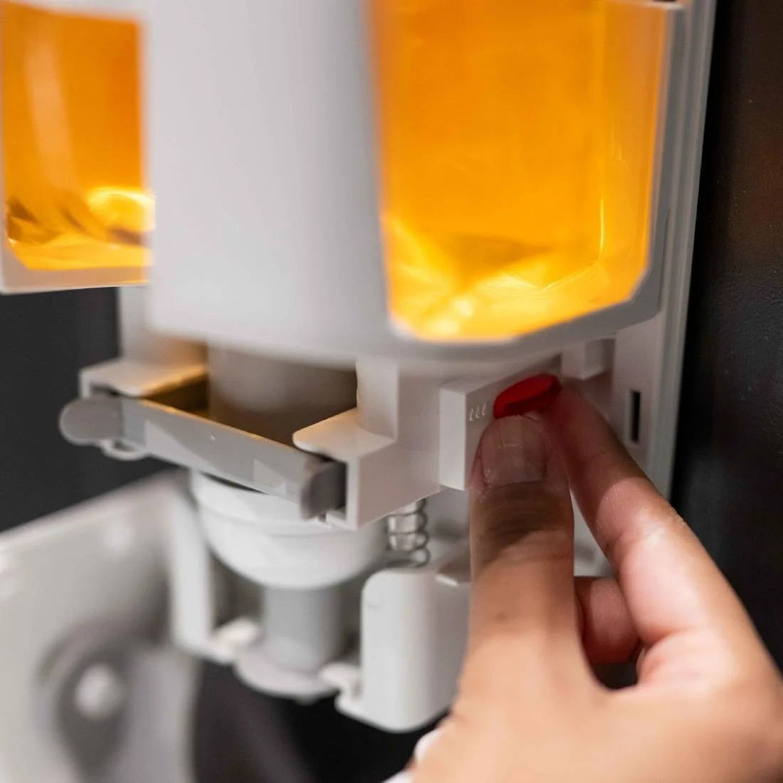 Jantex Manual Hand Soap Dispenser 1300ml - Image 7