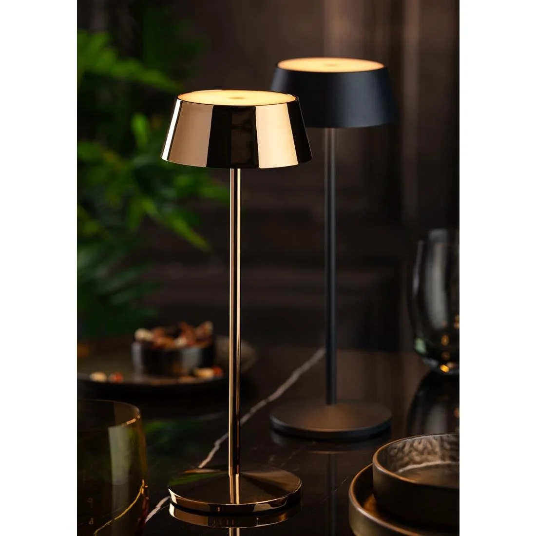 Utopia Martinique LED Cordless Table Lamp 300mm Black (6 Pack) - Image 3