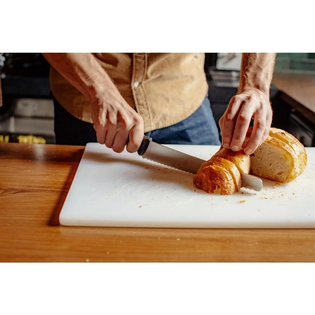 Mercer Culinary Millennia Wide Bread Knife Black 25.4cm - Image 2