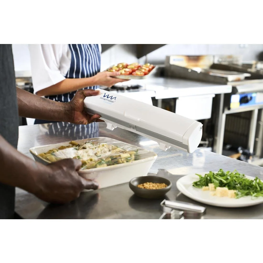 Wrapmaster Compact Cling Film Refills 300mm x 225m (3 Pack) - Image 4