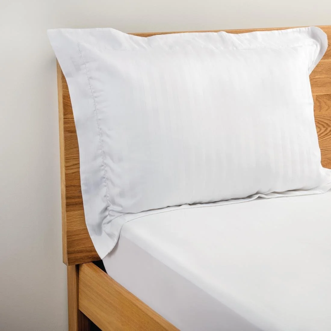 Mitre Comfort Monaco Pillowcase - Image 1