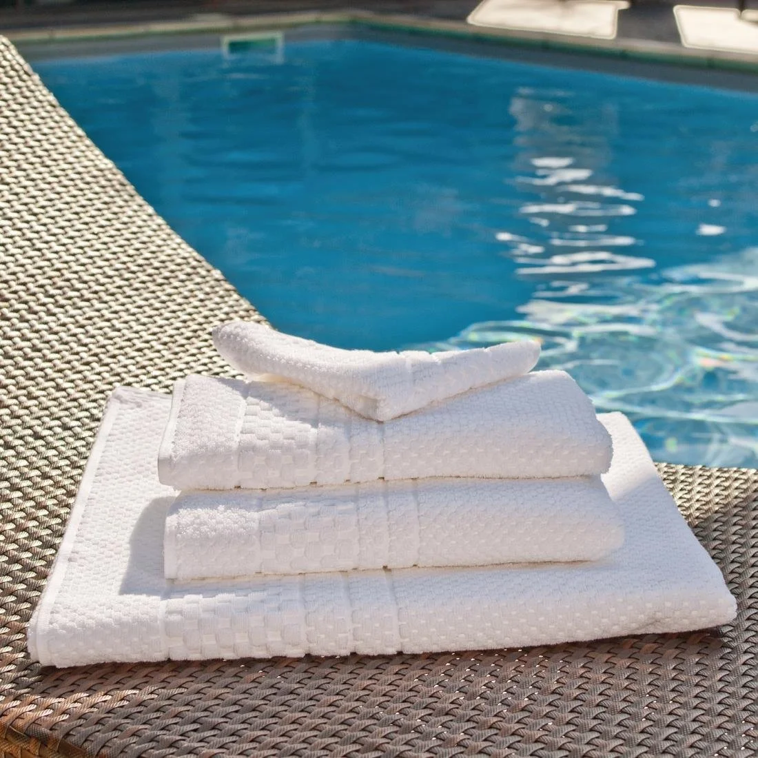 Mitre Heritage Chequers Towels - Image 1