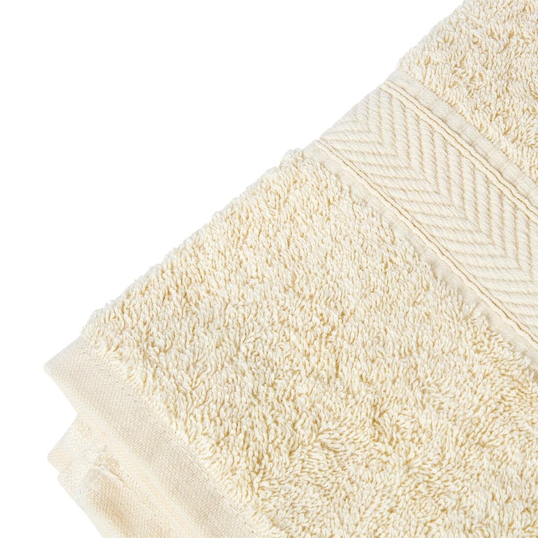 Mitre Essentials Nova Bath Towel Cream