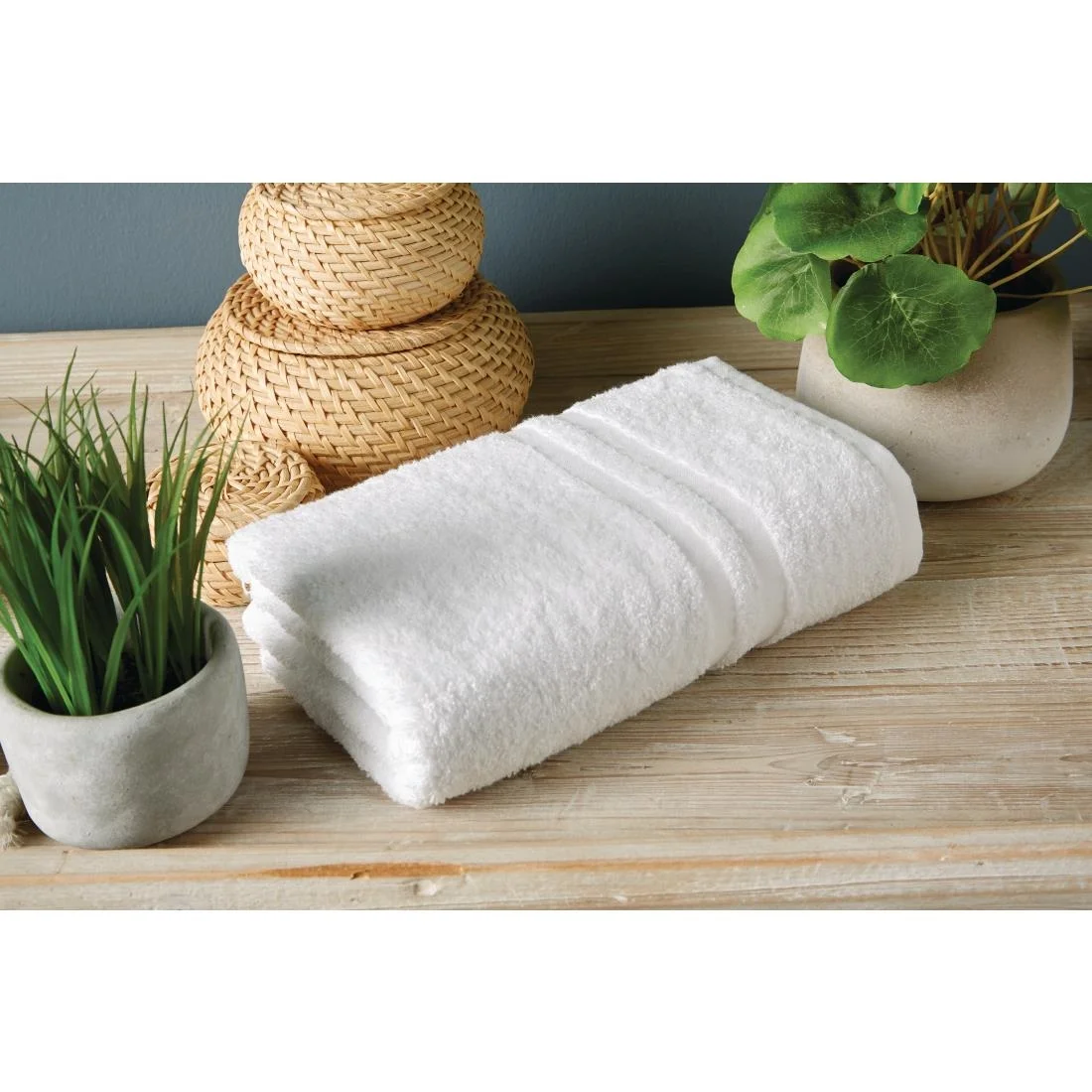 Eco Towel - White Bath Towel - Image 1