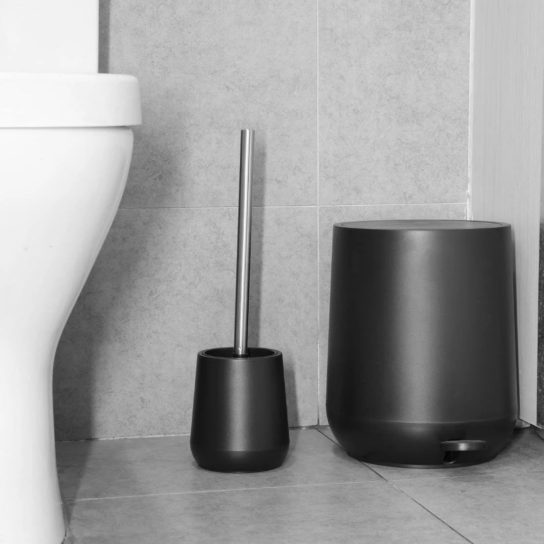 Jantex Toilet Brush and Holder Black - Image 6