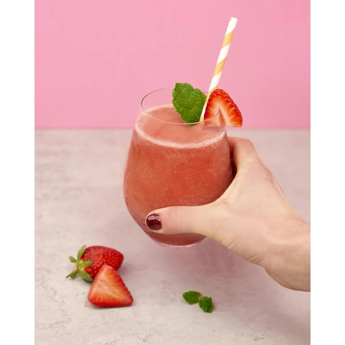 Simply Strawberry Smoothie Mix 1Ltr - Image 5