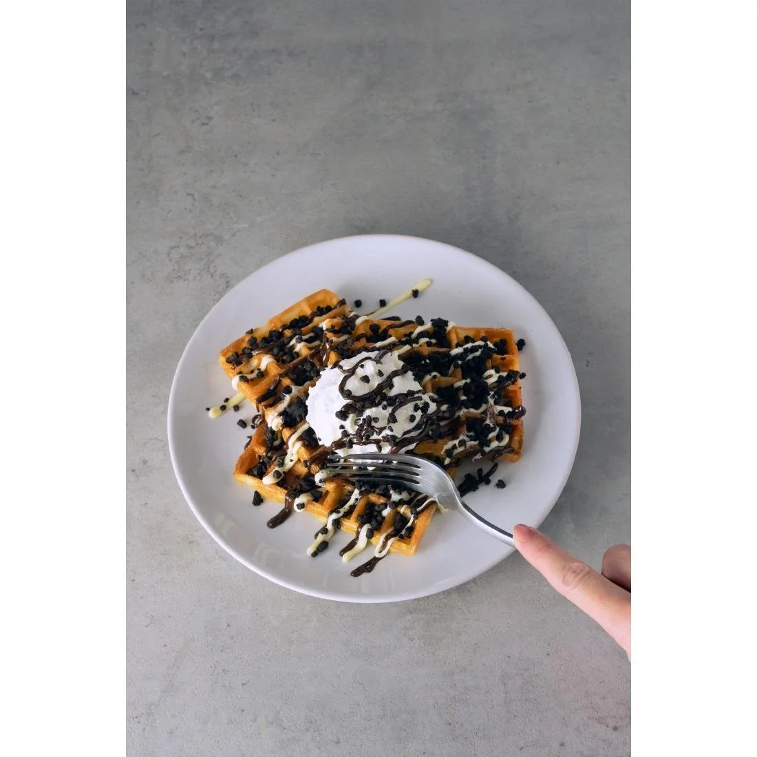 Simply Dark Chocolate Topping Sauce 1kg - Image 3