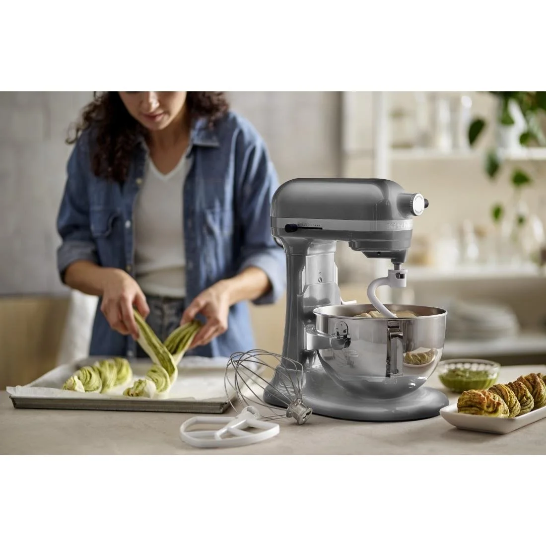 KitchenAid Heavy Duty Stand Mixer 5.2Ltr Contour Silver - Image 5