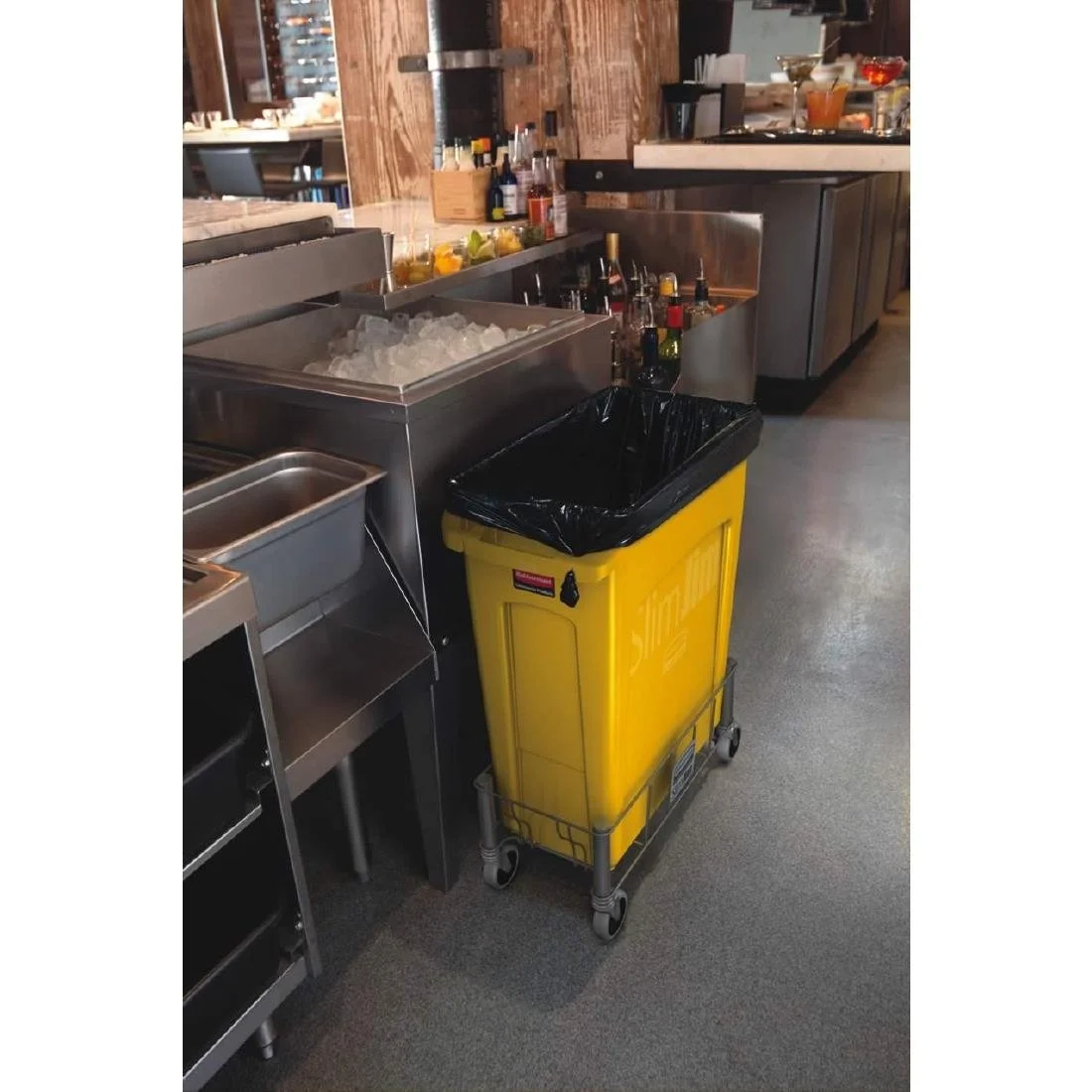 Rubbermaid Slim Jim Bin with Venting Channels Yellow 87Ltr - Image 2
