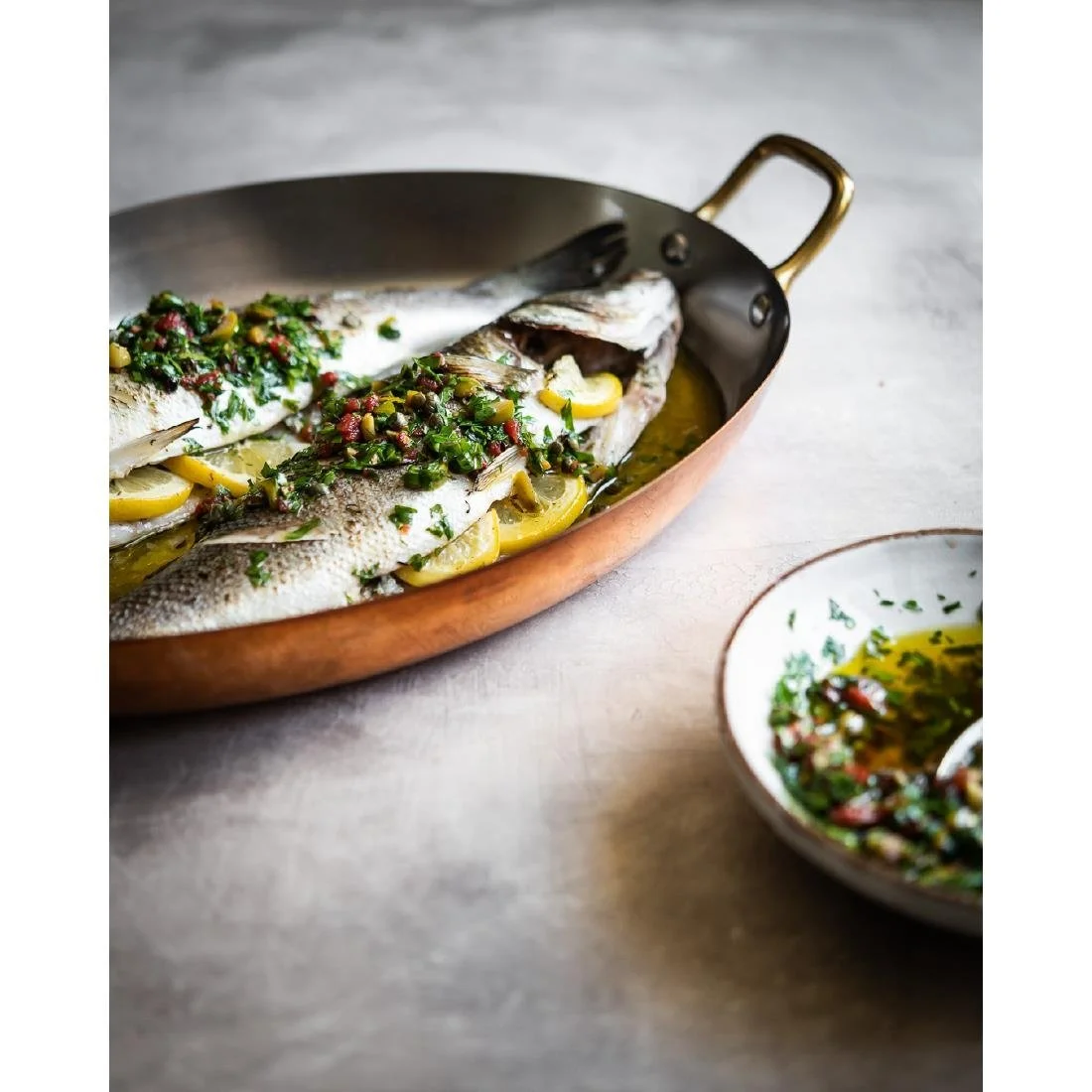 De Buyer Inocuivre Oval Dish with Brass Handles 32cm - Image 2