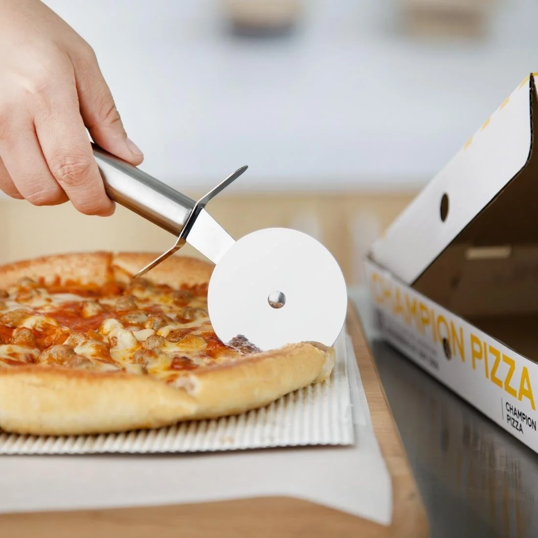 Nisbets Essentials Stainless Steel Pizza Cutter - Image 5