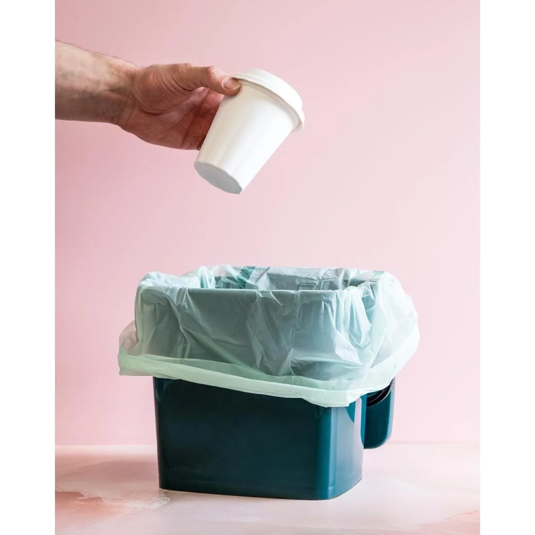 Vegware Compostable Food Caddy Bin Bags 8Ltr (25 Pack) - Image 2