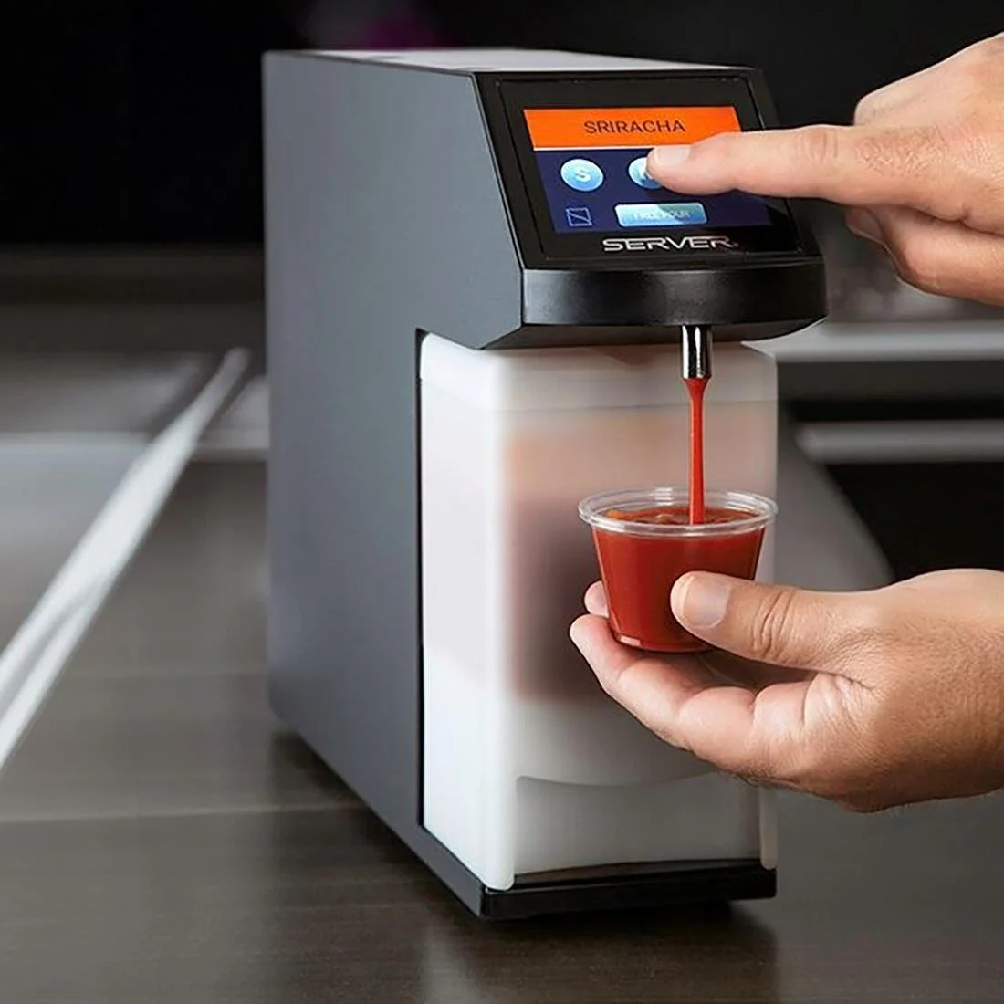 Server Direct Pour Single+ Sauce Dispenser - Image 2